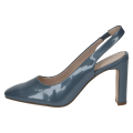 Czółenka bez pięty niebieskie Caprice Twiggy ze skóry naturalnej lakierowanej to eleganckie i wygodne buty damskie na stabilnym słupku. Technologia MEMOTION, miękka wkładka oraz modny fason zapewniają komfort przez cały dzień.