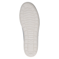 Eleganckie białe sneakersy Caprice z lakierowanej skóry ze srebrnymi akcentami. Sznurowanie zapewnia dopasowanie, a technologia AIRMOTION gwarantuje stałą cyrkulację powietrza, kontrolę wilgoci i wyjątkową wygodę przy każdym kroku