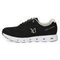 Sportowe czarne sneakersy Caprice. Sznurowana cholewka zapewnia wygodne dopasowanie, a innowacyjna technologia CLIMOTION w elastycznej podeszwie dba o doskonałą amortyzację, elastyczność i optymalny mikroklimat stóp.