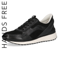 Czarno-srebrzyste sneakersy Caprice z połączenia zamszu i połyskującej skóry. Wygodny system hands-free ułatwia wsuwanie bez użycia rąk, a podeszwa z technologią AIRMOTION zapewnia znakomitą cyrkulację powietrza, amortyzację i całodzienny komfort.