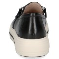 Stylowe czarne loafersy Caprice ze skóry naturalnej z elegancką metalową klamrą. Kontrastowa, gruba podeszwa dodaje nowoczesnego charakteru, a technologia AIRMOTION zapewnia optymalną cyrkulację powietrza, doskonałą amortyzację i komfort.