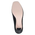 Czarne czółenka damskie Caprice Twiggy na słupku ze skóry naturalnej to eleganckie buty do pracy i na wyjątkowe okazje. Wkładka MEMOTION, stabilny obcas 8,5 cm oraz kwadratowy nosek zapewniają wygodę i komfort przez cały dzień.