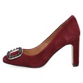 Bordowe czółenka damskie Caprice Twiggy na słupku ze skóry naturalnej to eleganckie buty do pracy i na wyjątkowe okazje. Wkładka MEMOTION, stabilny obcas 8,5 cm oraz modny kwadratowy nosek gwarantują wygodę przez cały dzień.