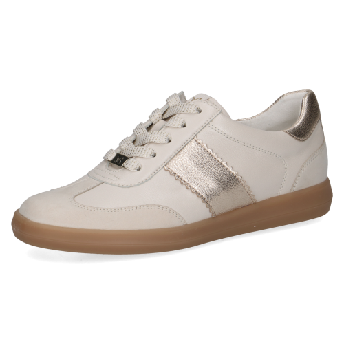 Stylowe, beżowe sneakersy damskie Caprice wykonane z wysokiej jakości skóry naturalnej. Model ozdobiony złocistym paskiem i zapiętkiem oraz osadzony na gumowej podeszwie. Technologia AIRMOTION gwarantuje idealną wentylację i amortyzację.
