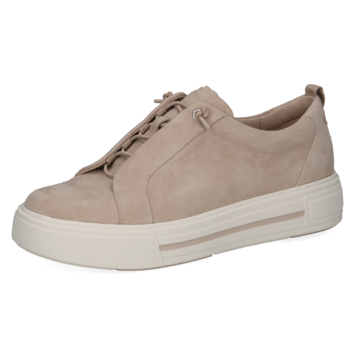 Zamszowe sneakersy damskie Caprice w odcieniu beżu. Model z praktycznym, elastycznym sznurowaniem i pętelką na pięcie, osadzony na grubszej podeszwie ze stylowym wgłębieniem. Idealne obuwie na co dzień.