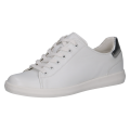 Klasyczne białe sneakersy damskie marki Caprice. Wykonane z gładkiej skóry naturalnej, ozdobione srebrną wstawką na pięcie. Posiadają wygodną, płaską podeszwę i elastyczne sznurowanie, idealne do codziennych stylizacji