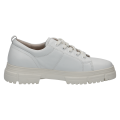 Białe buty sportowe Caprice Tamara ze skóry naturalnej to lekkie sneakersy damskie na co dzień. Technologia CLIMOTION PRO, wyjmowana wkładka i podeszwa 4,4 cm zapewniają amortyzację, przewiewność oraz komfort przez cały dzień.
