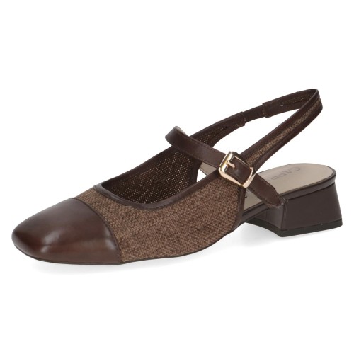 Ciemnobrązowe sandały typu slingback wyróżniają się tkaninową cholewką, gładkim noskiem oraz eleganckim paskiem z małą sprzączką nad podbiciem. Niski, stabilny obcas oraz miękka wkładka zapewniają wysoki komfort noszenia