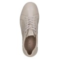 Skórzane sneakersy damskie w beżowym kolorze z ażurowymi wstawkami. Lekkie, przewiewne i wygodne buty na elastycznej podeszwie, idealne na co dzień, do pracy i na spacery. Klasyczne sznurowanie zapewnia doskonałe dopasowanie.