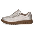 Metaliczne sneakersy damskie przyciągają uwagę efektowną skórą oraz praktycznym zamkiem ułatwiającym szybkie zakładanie. Elastyczna, brązowa podeszwa ze żłobieniem oraz miękko wyściełane wnętrze zapewniają doskonałą amortyzację i wygodę