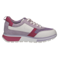 Biało-fioletowe buty sportowe Caprice Vanessa ze skóry naturalnej i zamszu to lekkie sneakersy damskie na co dzień. Wkładka MEMOTION, elastyczna podeszwa 4 cm oraz tęgość G zapewniają wygodę, amortyzację i doskonałe dopasowanie.