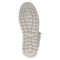 Kremowe sneakersy damskie wykonane z miękkiej skóry wyróżniają się funkcjonalnym suwakiem z boku, który ułatwia szybkie zakładanie bez konieczności ciągłego wiązania sznurowadeł. Elastyczna, żłobiona podeszwa oraz amortyzująca wkładka dbają o wygodę