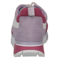 Biało-fioletowe buty sportowe Caprice Vanessa ze skóry naturalnej i zamszu to lekkie sneakersy damskie na co dzień. Wkładka MEMOTION, elastyczna podeszwa 4 cm oraz tęgość G zapewniają wygodę, amortyzację i doskonałe dopasowanie.