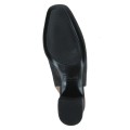Czarne czółenka slingback ze skóry naturalnej na stabilnym obcasie. Elegancki, minimalistyczny fason z odkrytą piętą zapewnia wygodę i doskonałe dopasowanie. Idealne do pracy, na uroczystości oraz do codziennych, eleganckich stylizacji.