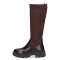 Brązowe kozaki damskie Caprice Dilara to stylowe buty na jesień i zimę. Elegancki fason, modny brązowy kolor i ponadczasowy design sprawiają, że kozaki damskie doskonale pasują do sukienek, spodni i codziennych stylizacji.